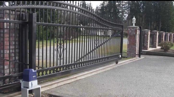 Image for Jay's Rolling Gate Repair with ID of: 2809293