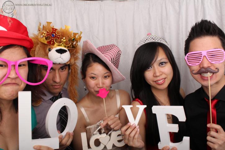 Image for BeezNeez Photo Booth with ID of: 2837424
