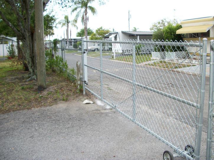 Image for Brothers Roll Up Gate with ID of: 2841345