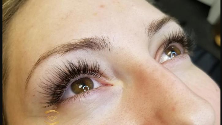 Image for The Lash CEO with ID of: 2878790