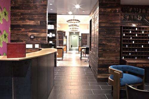 Image for Sine Qua Non Salons with ID of: 2948581