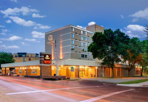 Image for DoubleTree by Hilton Hotel Madison with ID of: 2970284
