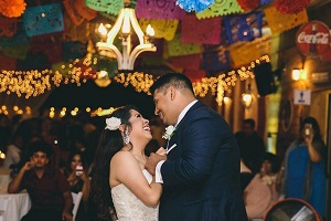 Image for How To Keep Your Wedding Within A Small Budget with ID of: 2987795