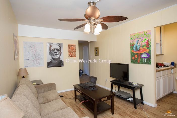 Image for Envoy Apartments West Campus with ID of: 2995725
