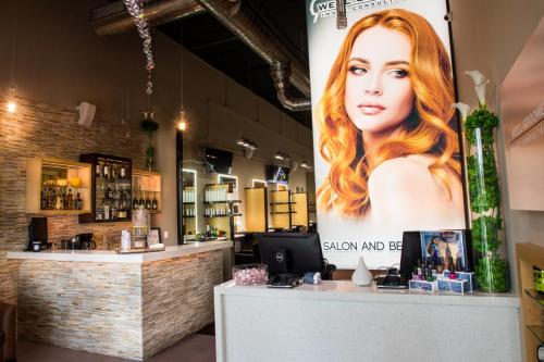 Image for Salon and Beauty Bar with ID of: 3028833