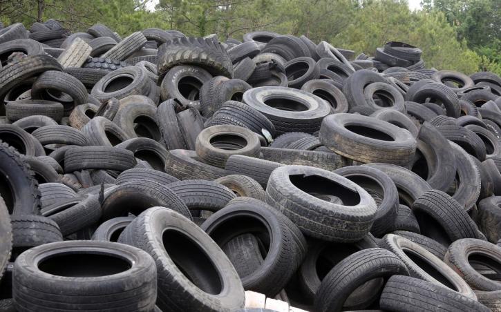 Image for Synthetic Rubber Consumption Greater Than Natural Rubber with ID of: 3036647