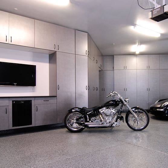 Image for Tailored Living Featuring PremierGarage with ID of: 3040112