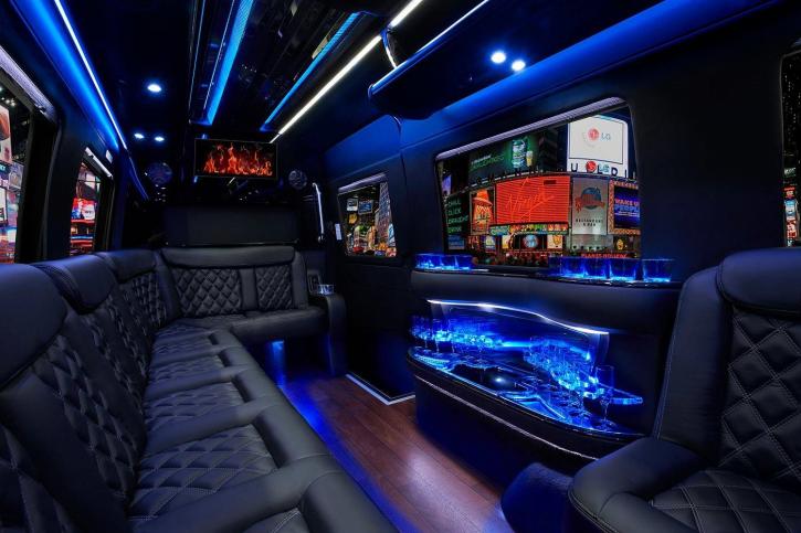 Image for Ultimate Limousine with ID of: 3107620