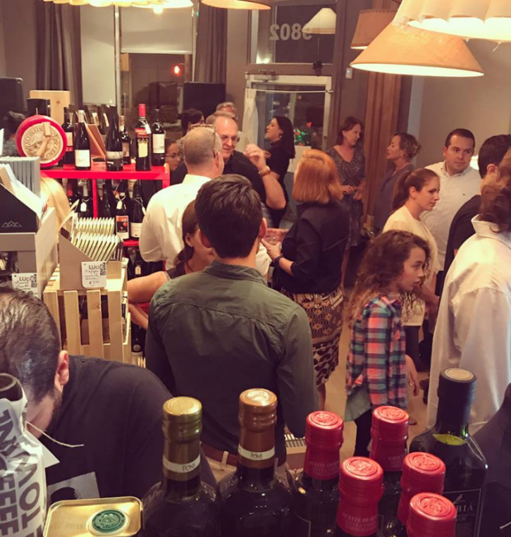 Image for LUCIO/wine shop with ID of: 3112428