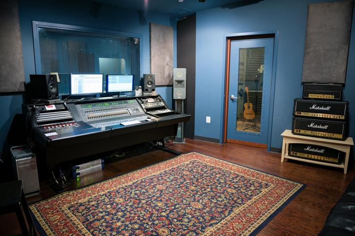 Image for Blue Room Production with ID of: 3172014