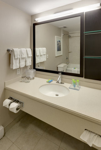 Image for Radisson Hotel & Suites Fallsview, ON with ID of: 3225417