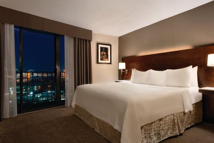 Image for Radisson Hotel Cincinnati Riverfront with ID of: 3236428