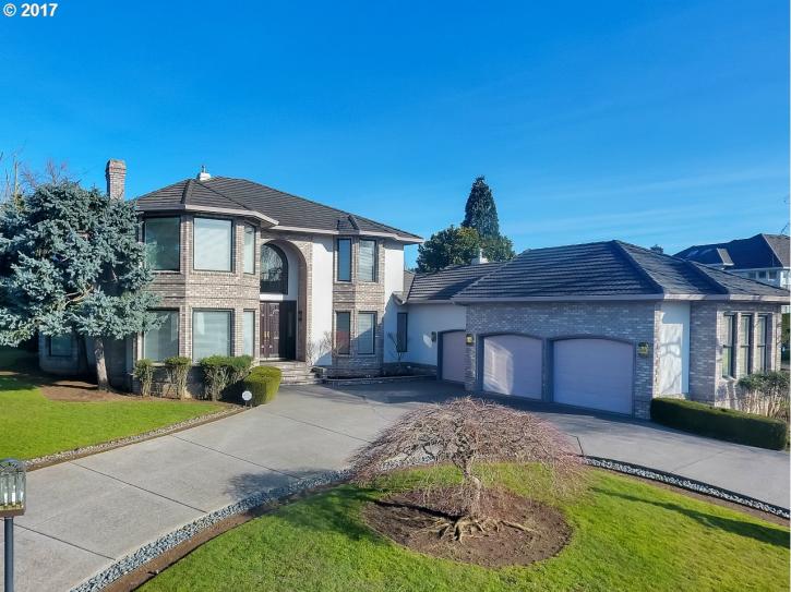 Image for Terrie Cox, RE/MAX Equity Group with ID of: 3252523
