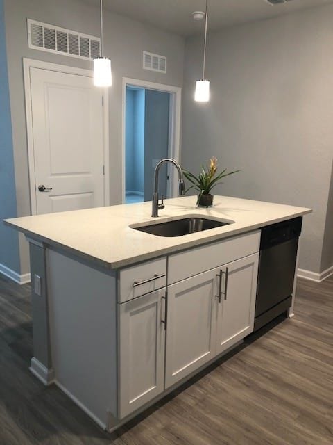 Image for 5 Oaks at Westchase with ID of: 3306798
