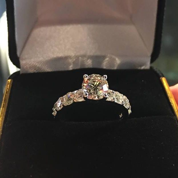 Image for Paragon Jeweler with ID of: 3309711