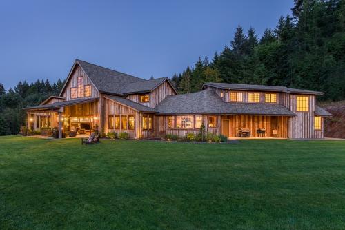 Image for Mountainwood Homes with ID of: 3323586
