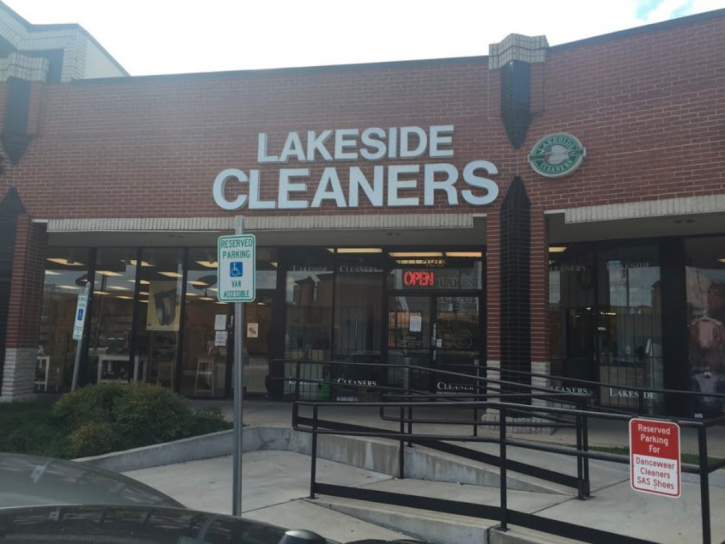 Image for Lakeside Cleaners with ID of: 3336759