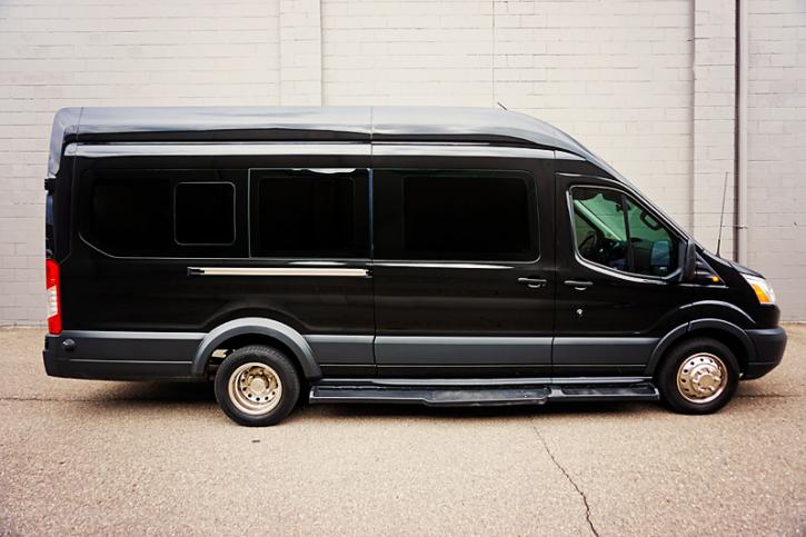 Image for South Lyon Party Bus with ID of: 3350339