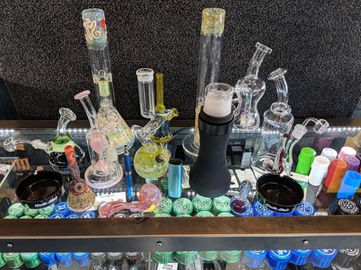 Image for Uncle Ike's Glass and Goods with ID of: 3361046
