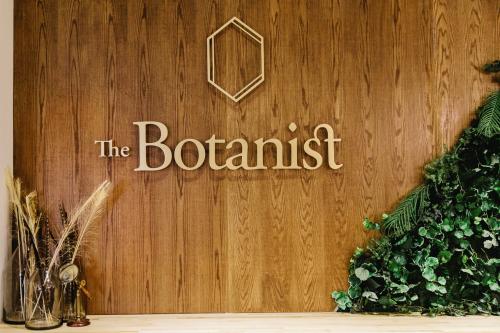 Image for The Botanist with ID of: 3381213