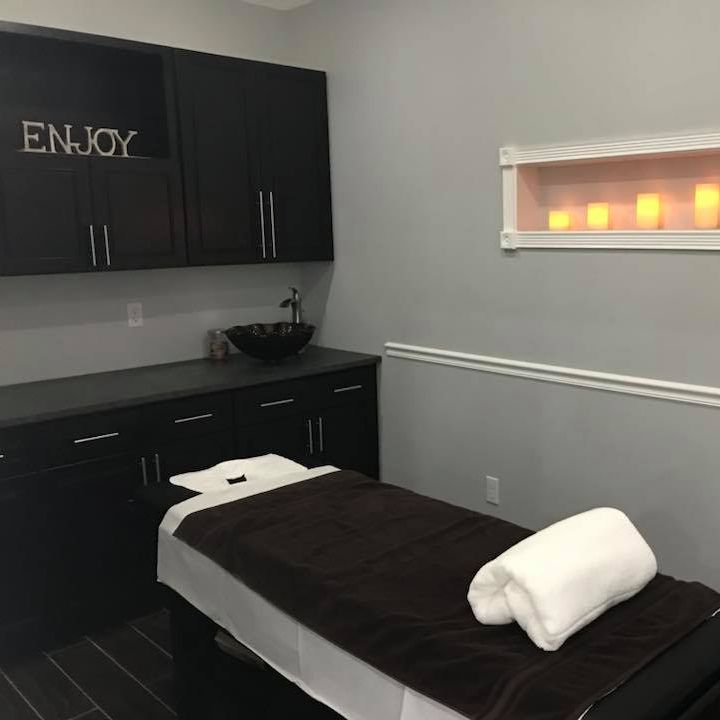 Image for Gloss Nail Salon & Spa with ID of: 3401854