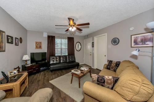 Image for Briarwood Apartments with ID of: 3418871