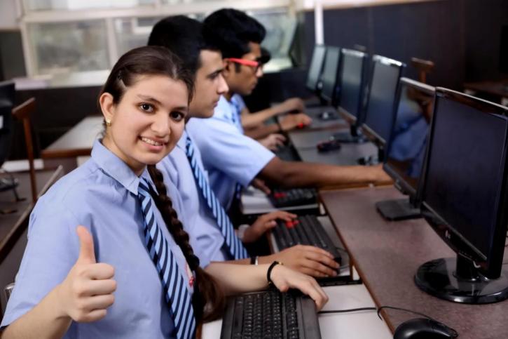 Image for Looking to Hire Best Online IIT JEE Advanced Maths Coaching Classes with ID of: 3437064