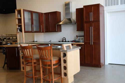 Image for Rich Wall Custom Cabinetry with ID of: 3461694