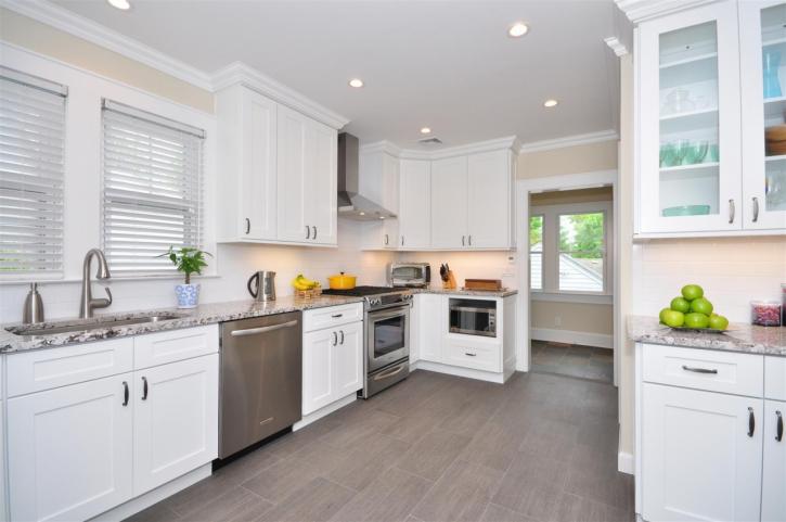 Image for Kitchen Cabinet Kings with ID of: 3582075