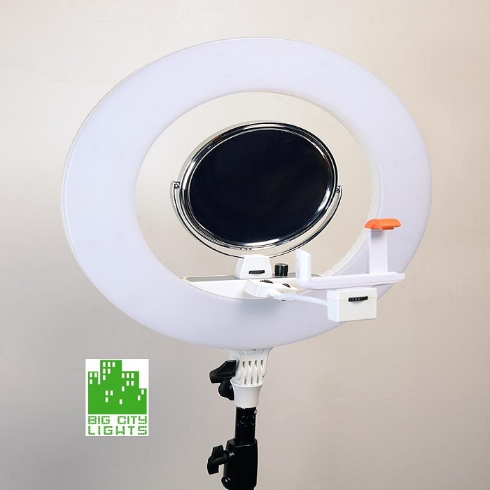 Image for Ring Light Mirror with ID of: 3584858