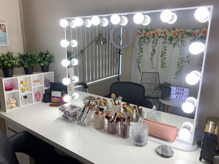 Image for Bathroom Vanity Makup Mirror with ID of: 3584897