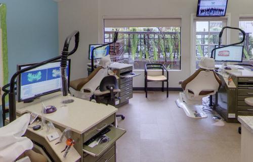 Image for Hulme Orthodontics with ID of: 3596000