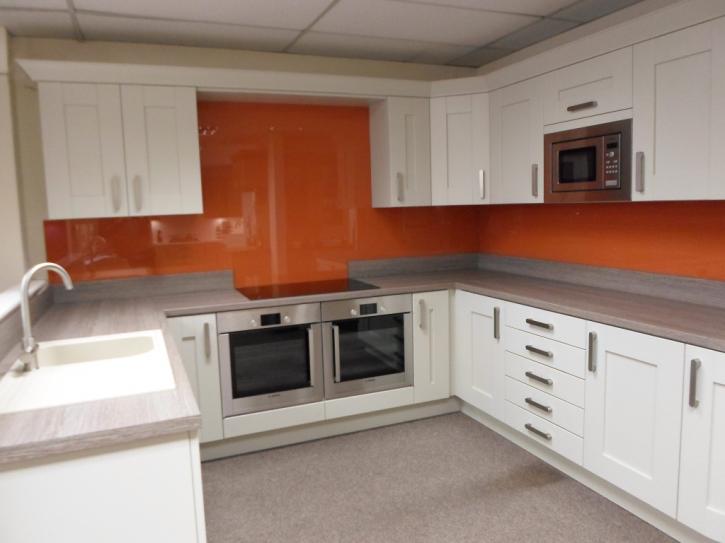 Image for Profile Glass Limited with ID of: 3607061