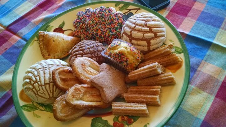 Image for El Bolillo Bakery with ID of: 3611801