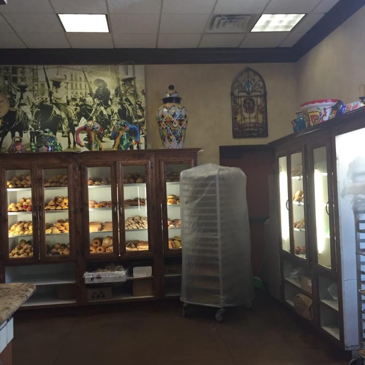 Image for El Bolillo Bakery with ID of: 3611803