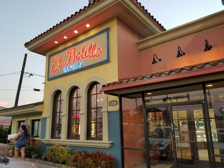 Image for El Bolillo Bakery with ID of: 3627450