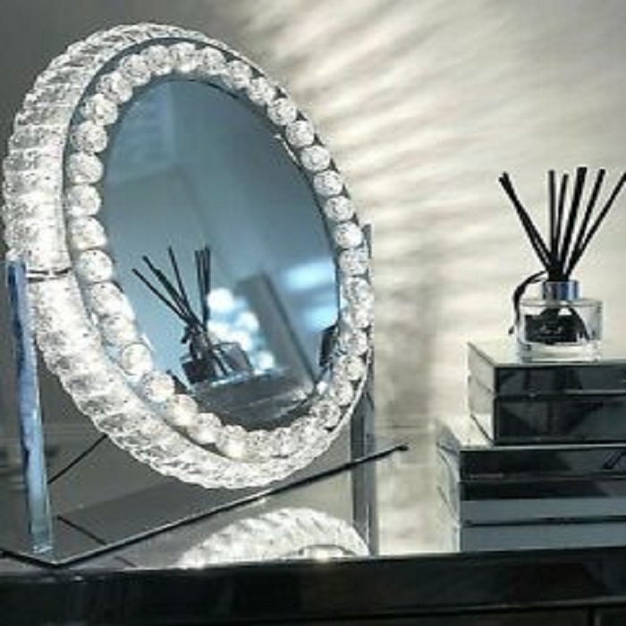Image for LED Glam Hollywood Dressing Table Mirror Vanity Lighted with ID of: 3630689