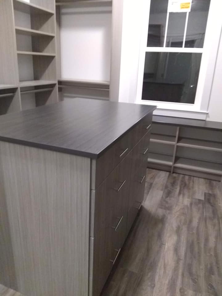 Image for 180 Closet Design with ID of: 3654352