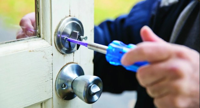 Image for Vince Lock & Key with ID of: 3668750