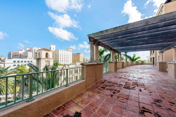 Image for Gables Grand Plaza Apartments with ID of: 3703003