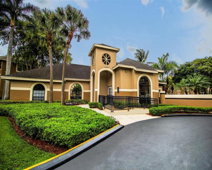 Image for Hammock's Place Apartments with ID of: 3705108