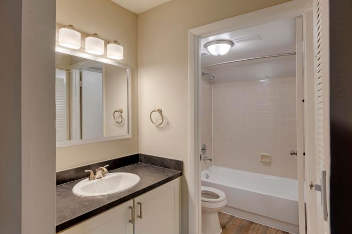 Image for Hammock's Place Apartments with ID of: 3705109