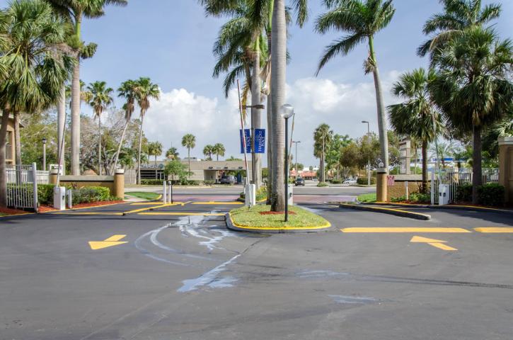Image for Hammock's Place Apartments with ID of: 3705122