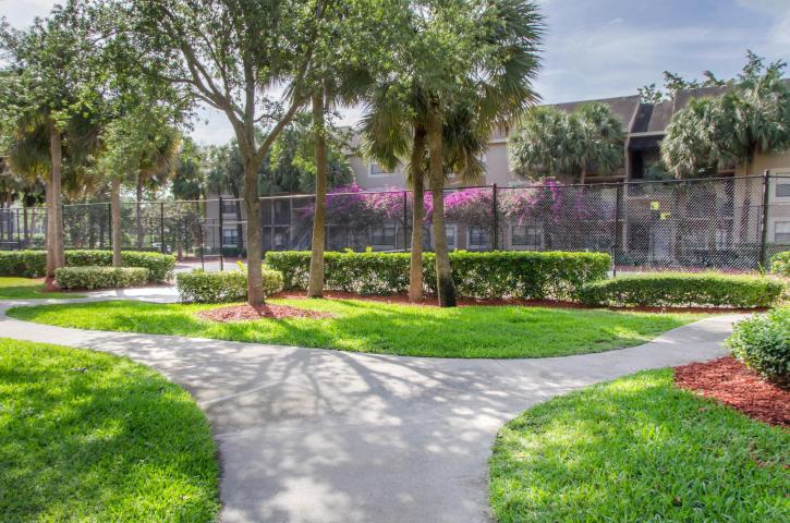 Image for Hammock's Place Apartments with ID of: 3705132
