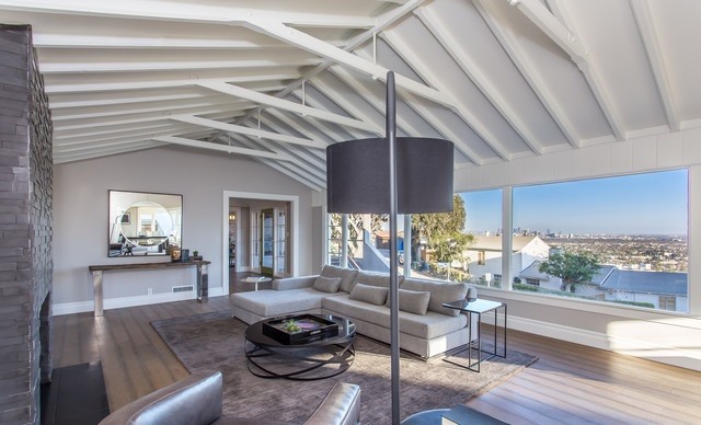 Image for Beverly Hills Real Estate Broker with ID of: 3705325