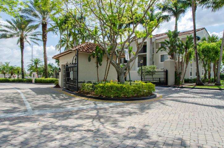 Image for Miramar Lakes Apartments with ID of: 3705383