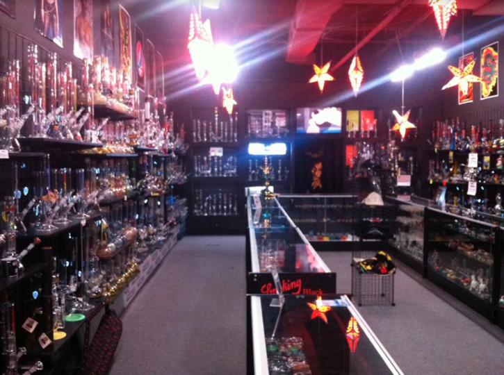 Image for Zig Zag Smoke Shop with ID of: 3718423