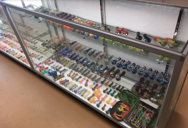 Image for Hemptations Smoke Shop with ID of: 3724325