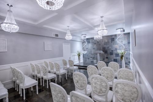 Image for Royal Wedding Chapel with ID of: 3734132