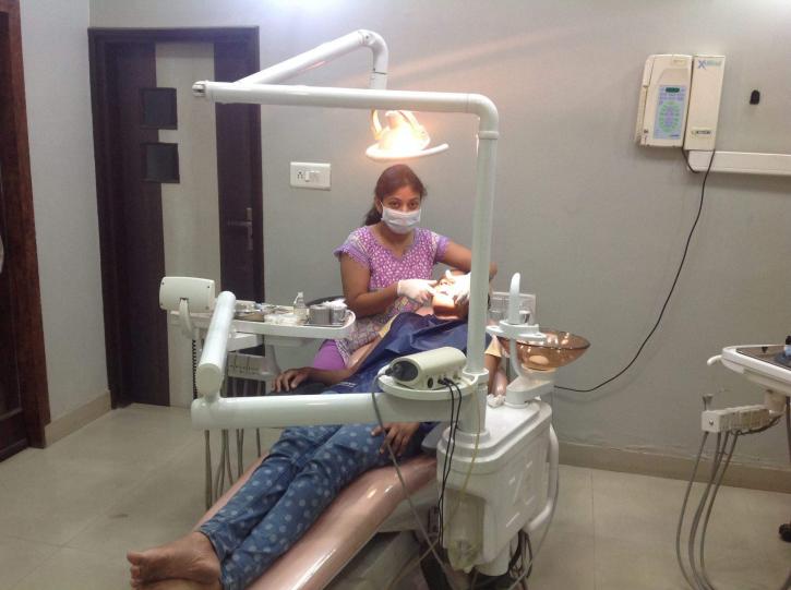 Image for Tips You Can Do At Home for Bleeding Gums with ID of: 3734725